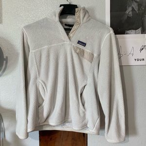 Patagonia off white pullover